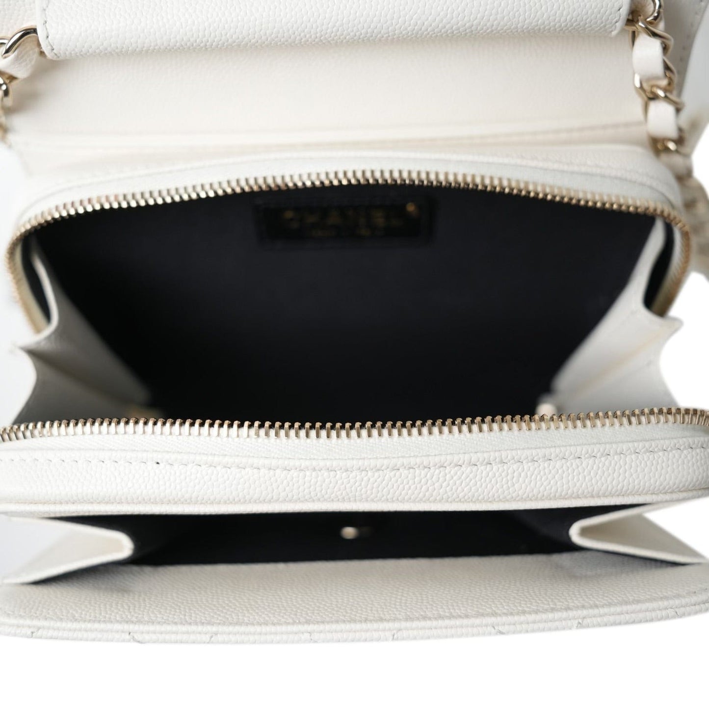22C White Caviar Quilted Like A Wallet Flap Bag LGHW