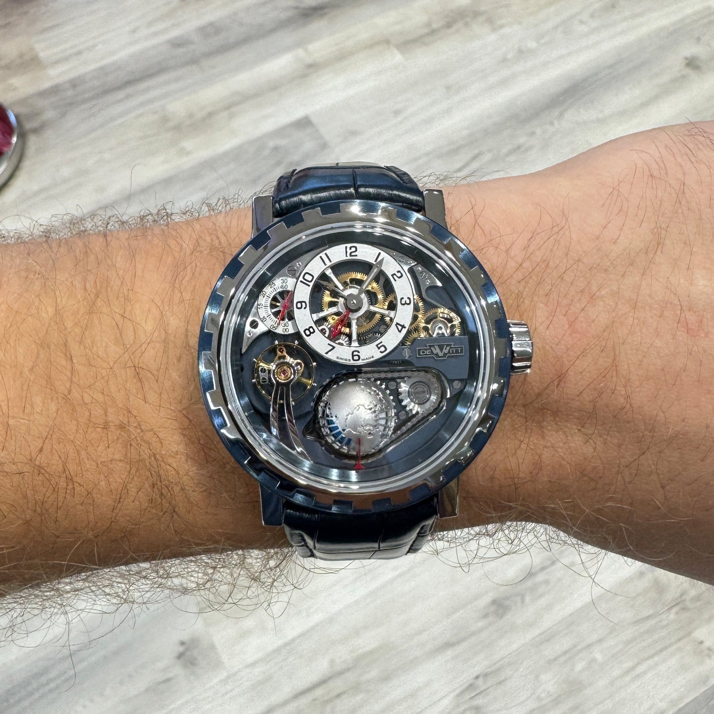 Dewitt Hour Planet AC.GMT.004