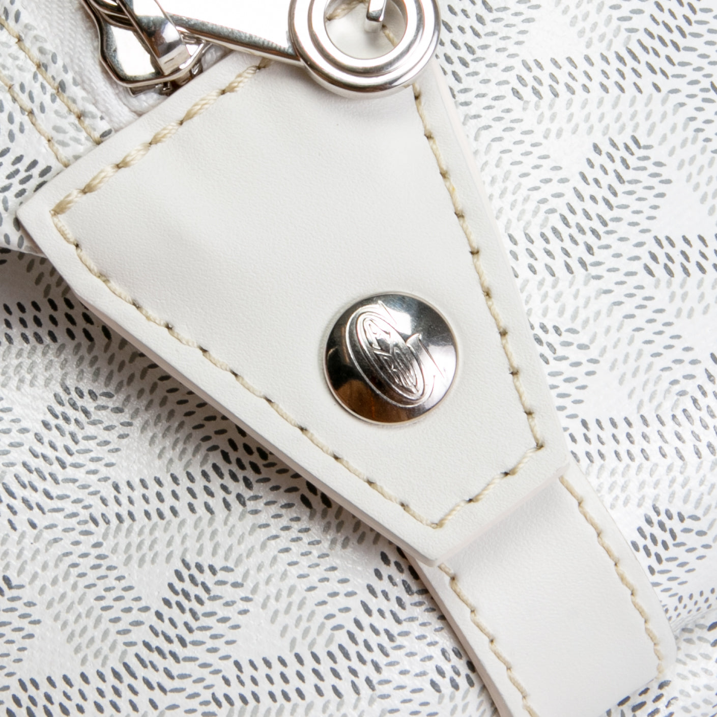 GOYARD Goyardine Boeing 25 Toiletry - White
