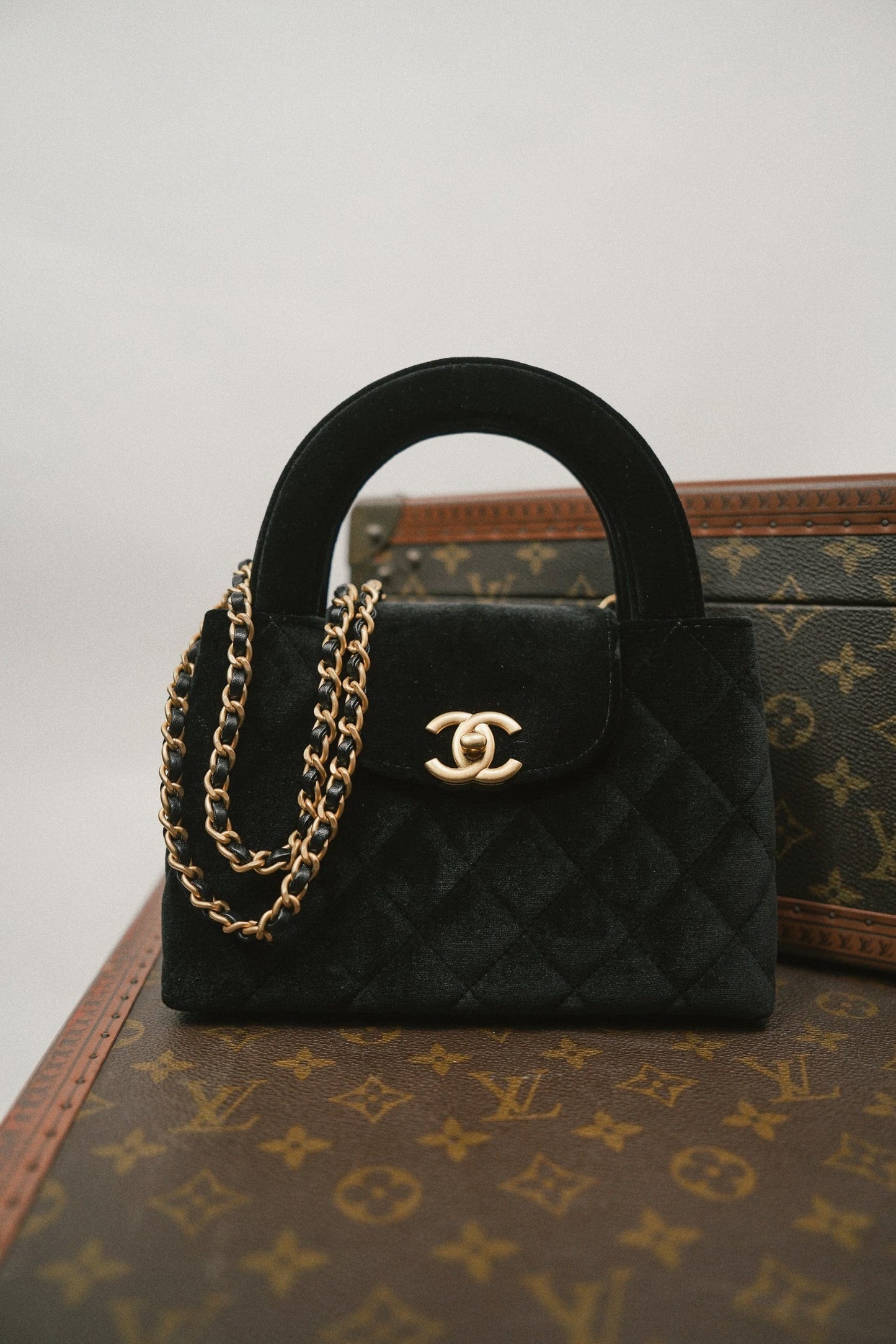 Black Lambskin Quilted Classic Flap Small Light Gold Hardware