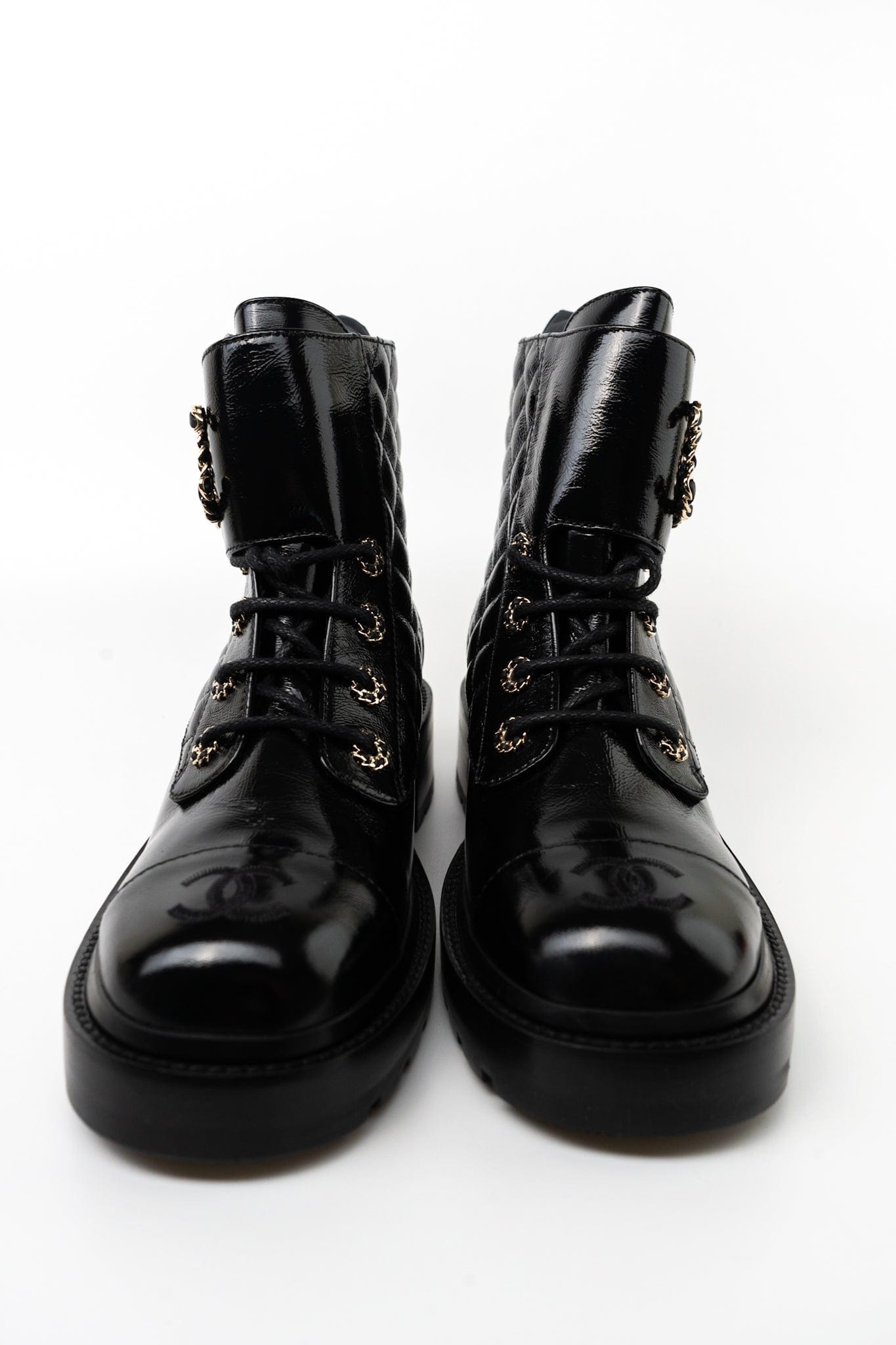 Shinny Calfskin Quilted Lace up Combat Boots