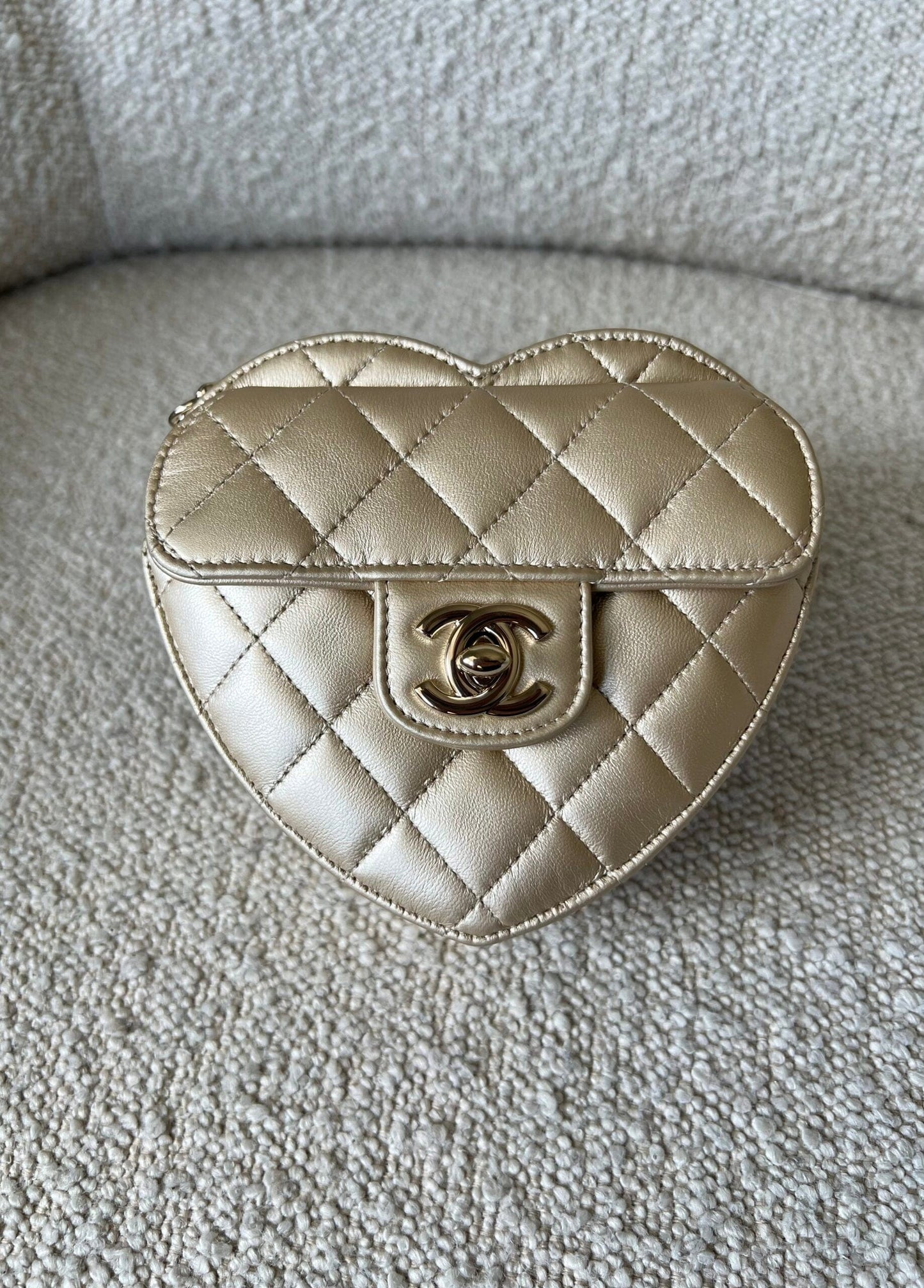 22S CC In Love Metallic Gold Lambskin Quilted Small (Clutch on Chain) Heart Bag LGHW