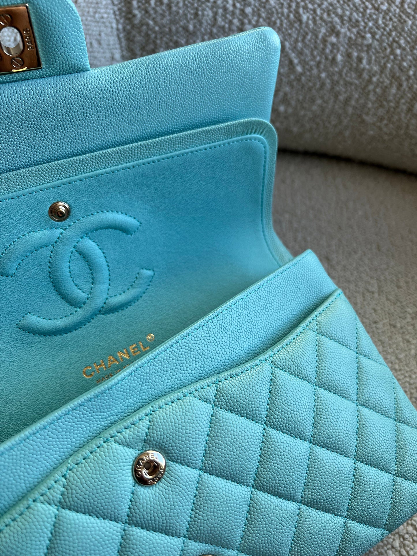 19C Tiffany Blue Caviar Quilted Classic Flap Medium LGHW