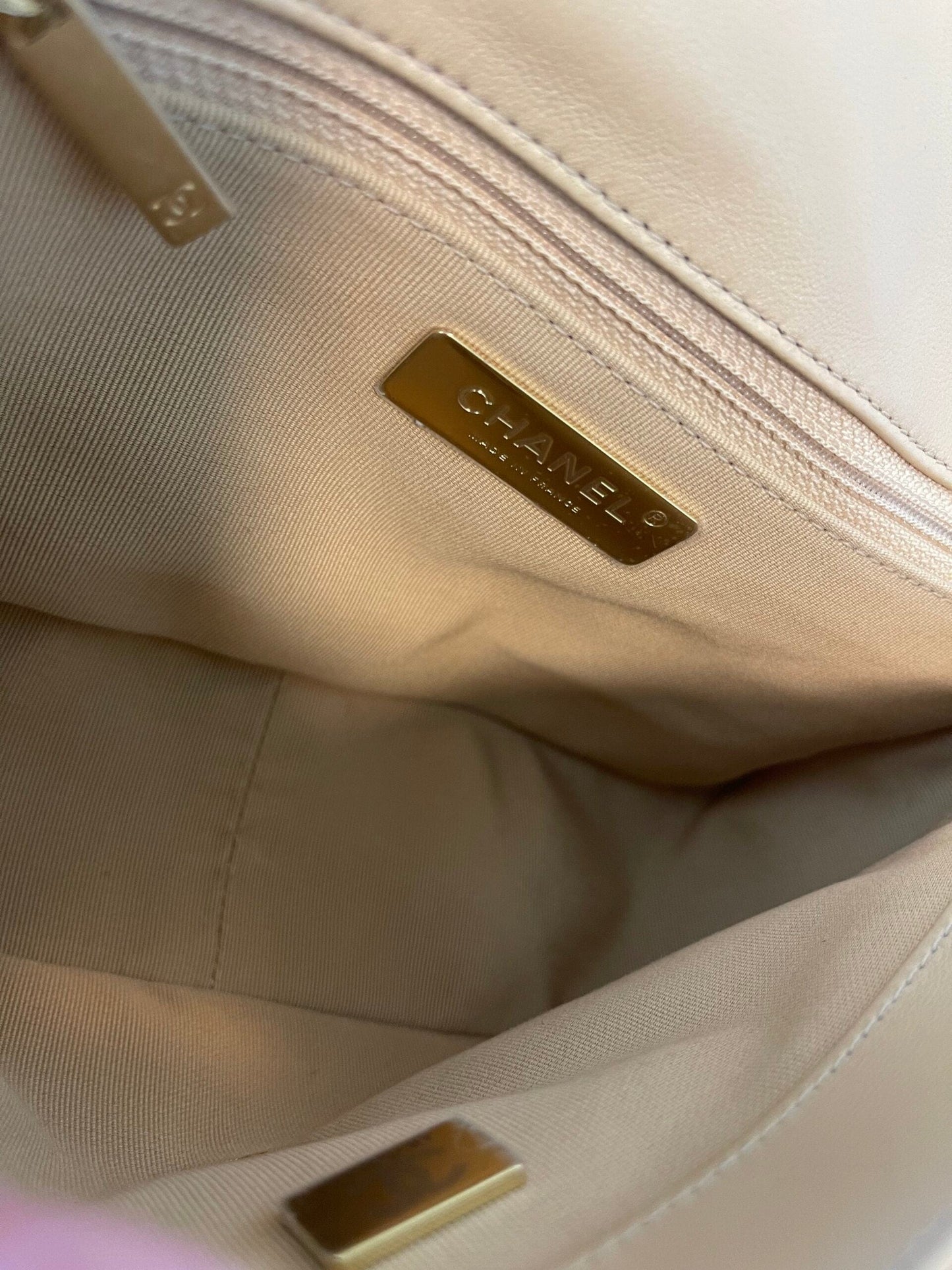 22C Beige Clair 19 Flap Small MHW