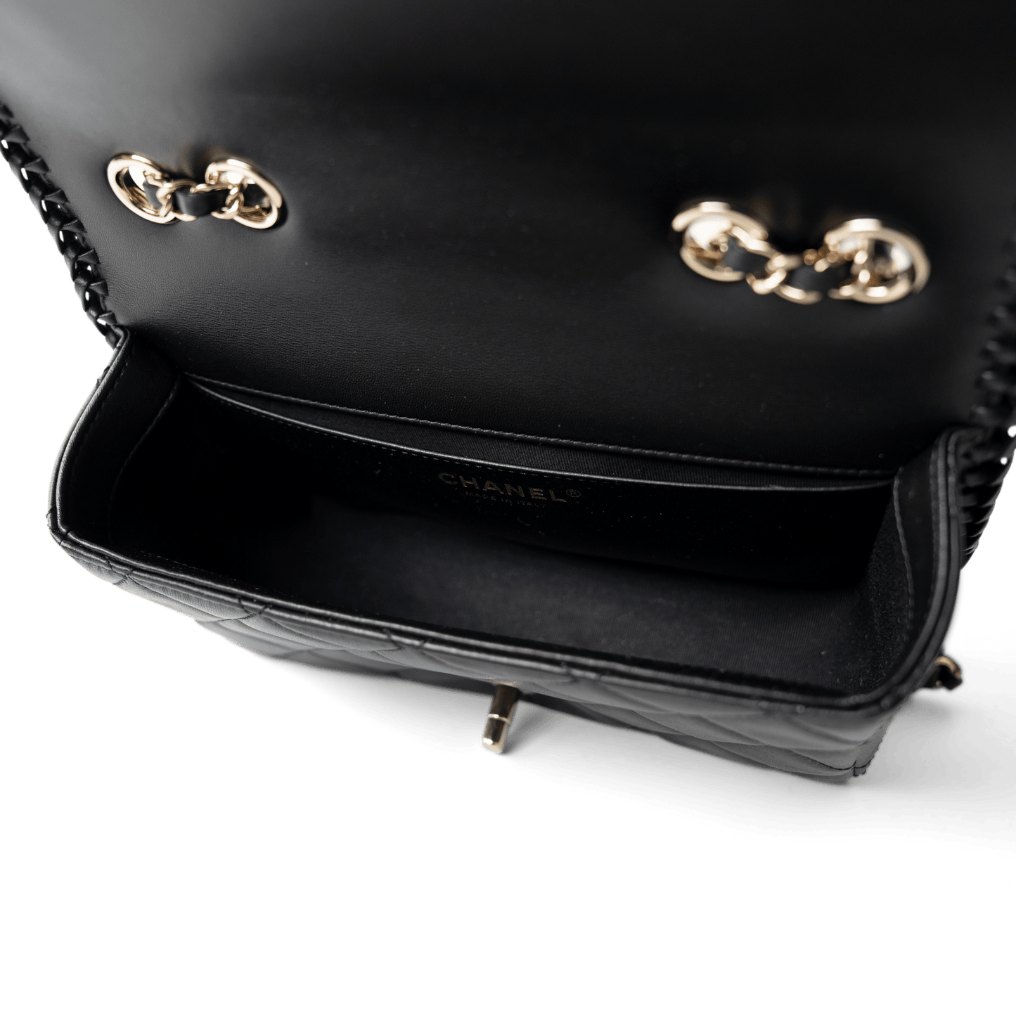 23A Black Lambskin Quilted Full Flap Bag Light Gols Hardware