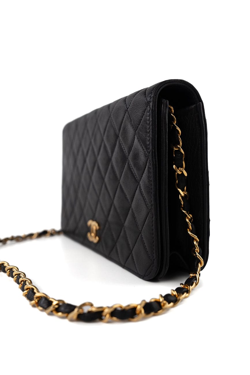 Vintage Black Lambskin Quilted Single Full Flap Shoulder Bag Gold Hardware