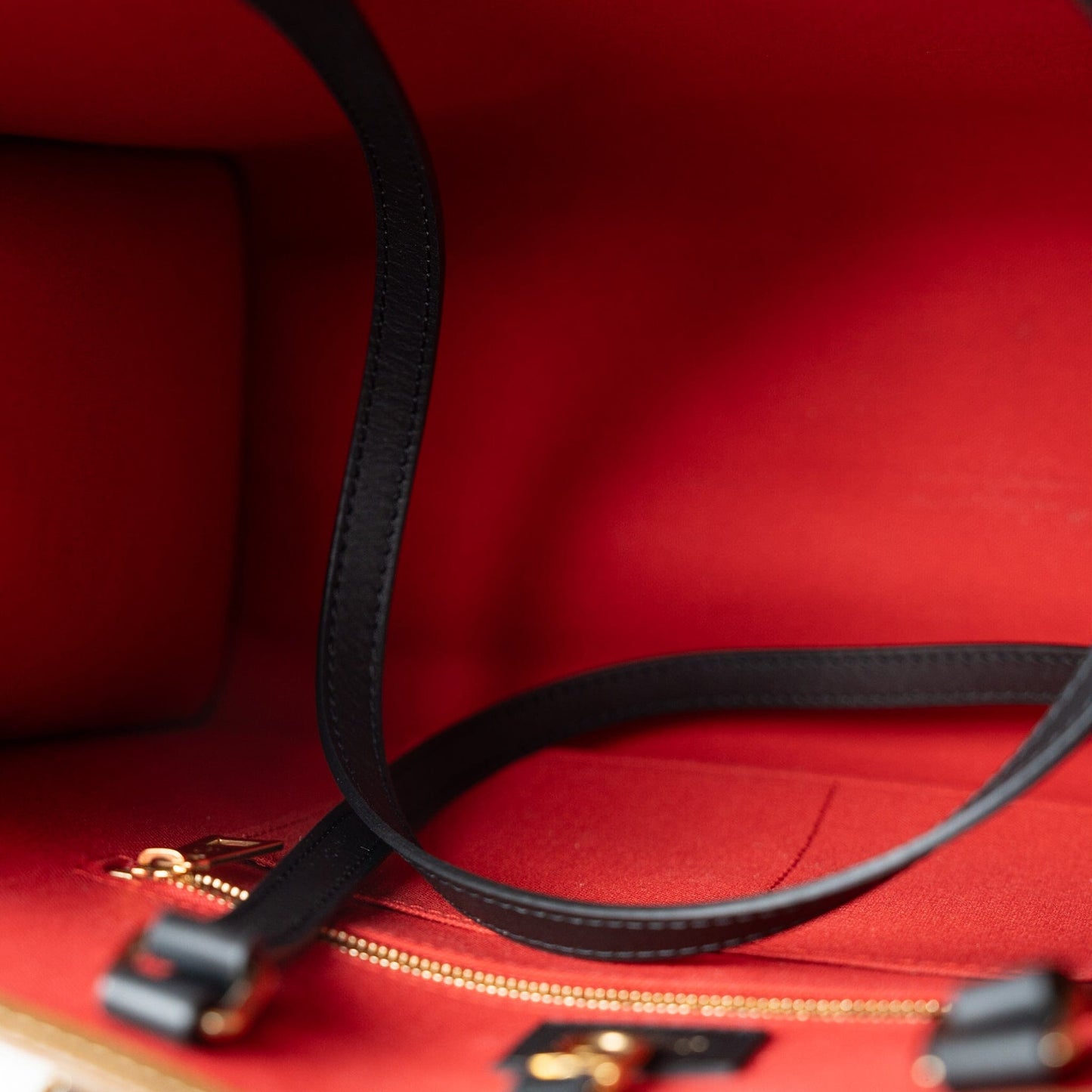 Louis Vuitton Onthego Monogram Reverse MM