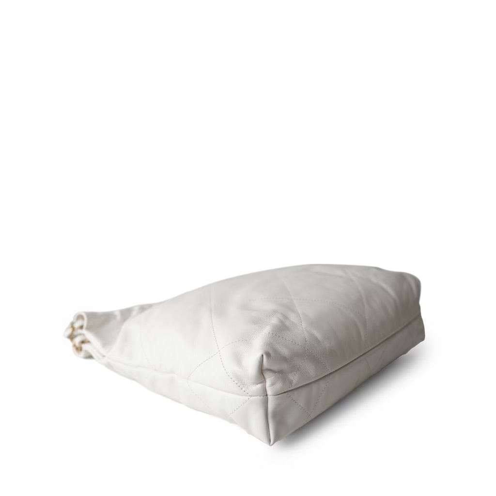 23C White Calfskin Quilted 22 Hobo Bag Small Aged Gold Hardware
