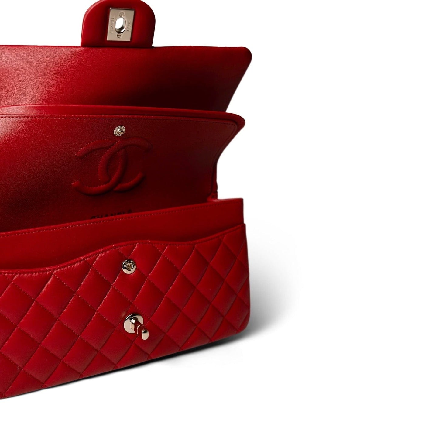 20S Red Lambskin Quilted Classic Flap Medium LGHW