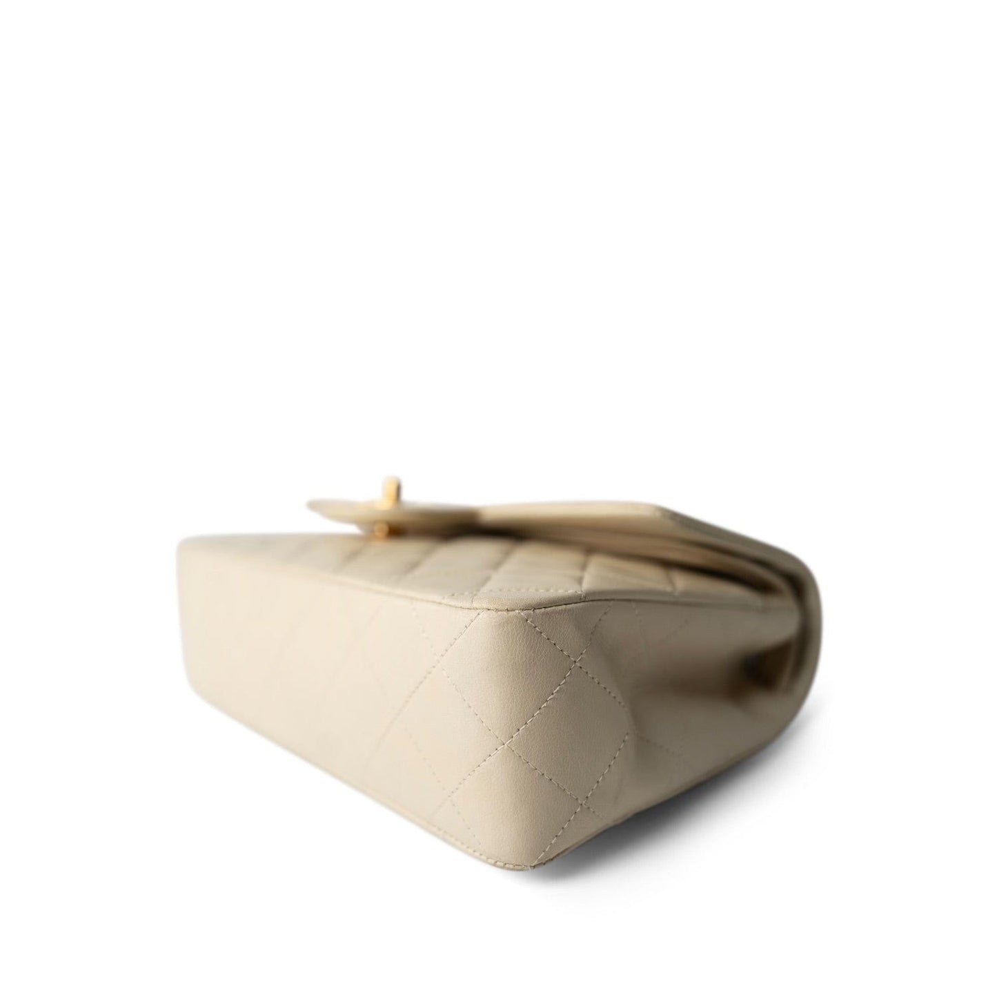 Ivory Lambskin Quilted Classic Flap Small GHW