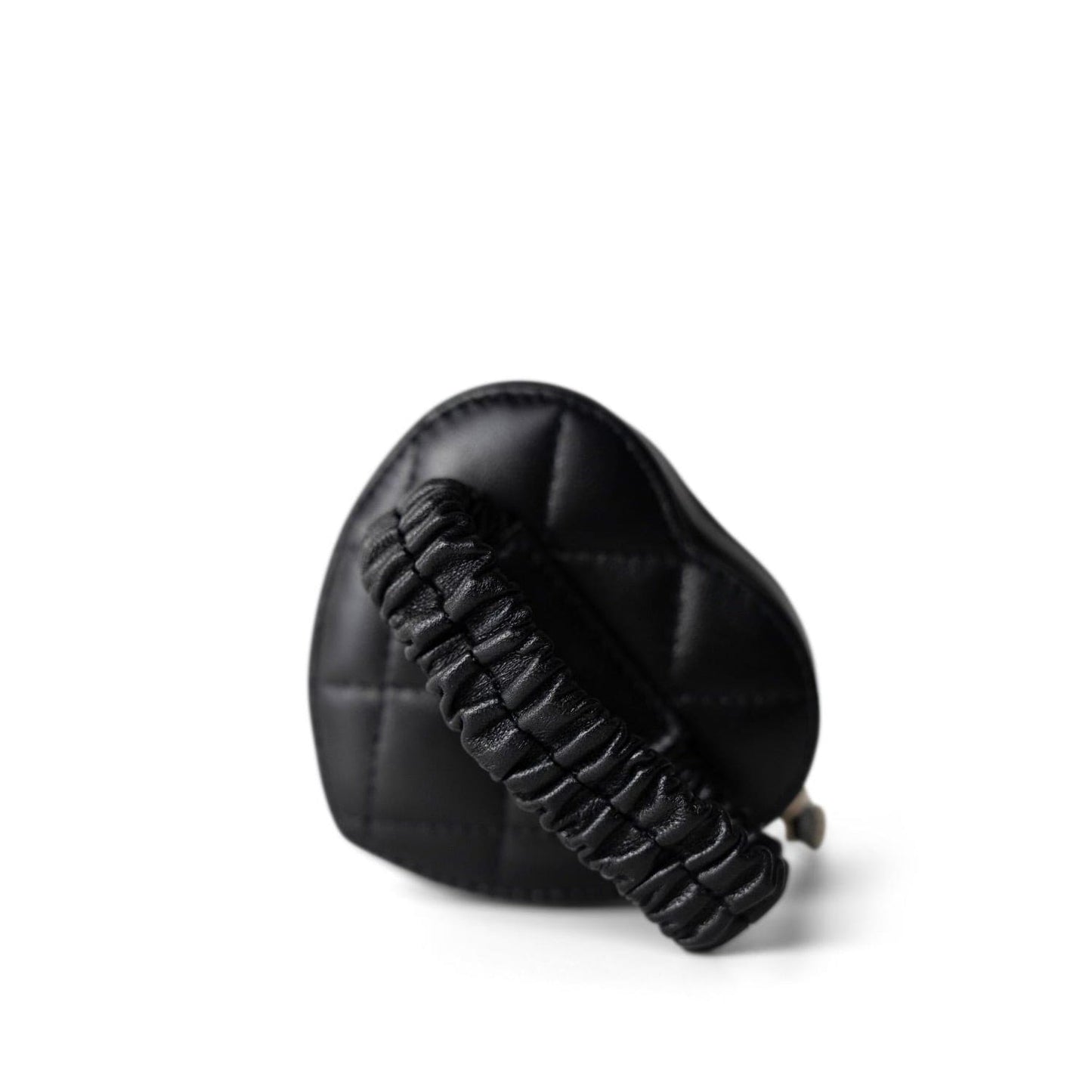 22S CC In Love Black Heart Zipped Arm Coin Purse