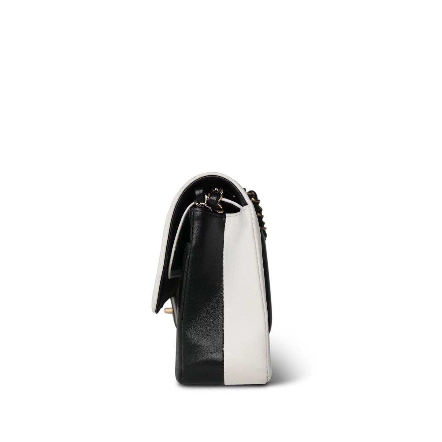 Black/White Lambskin Classic Flap Medium LGHW
