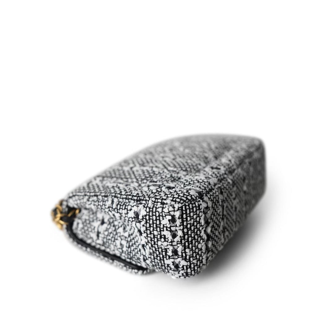 24P Black White Silver Tweed Quilted Pearl Aged Gold Hardware