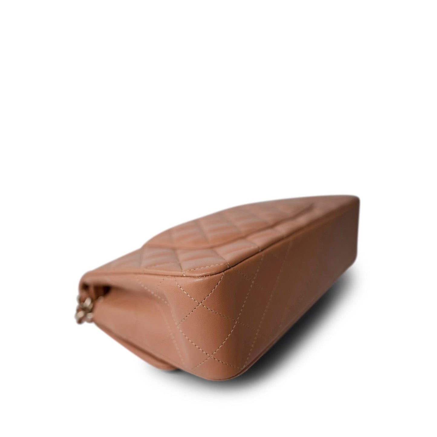 21P Caramel Lambskin Quilted Classic Flap Medium LGHW