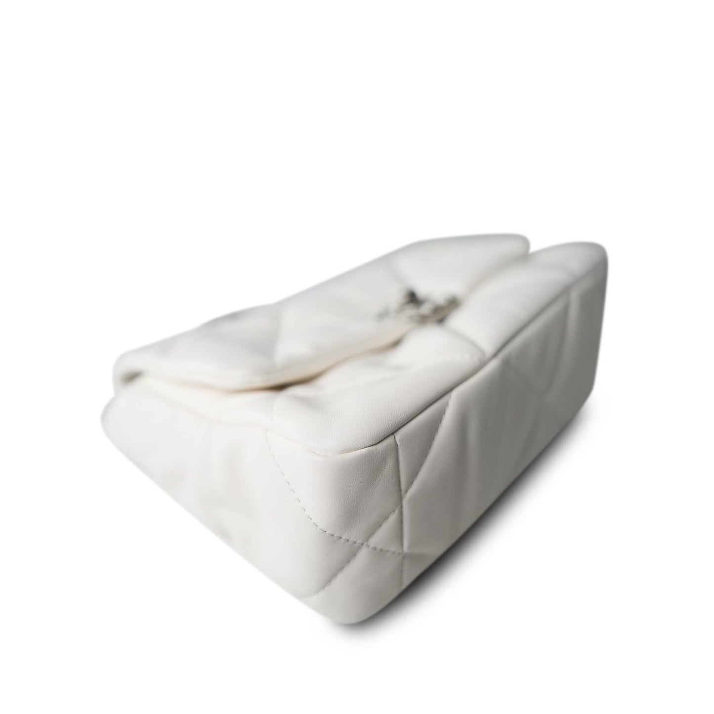 22S White Lambskin Quilted 19 Flap Small Mixed Hardware
