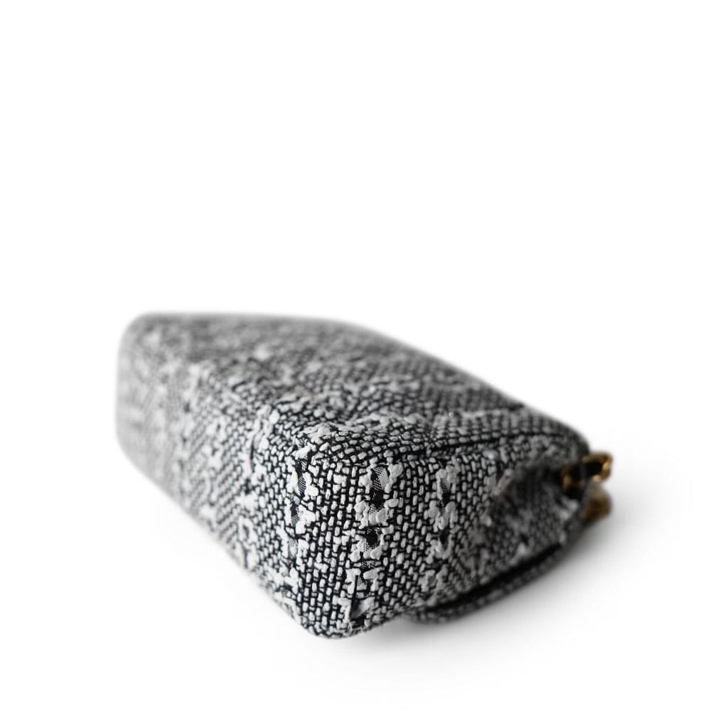 24P Black White Silver Tweed Quilted Pearl Aged Gold Hardware