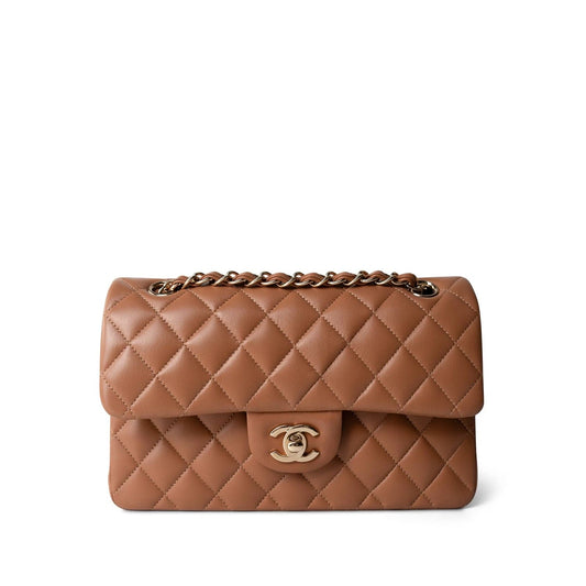 22S Caramel Lambskin Quilted Classic Flap Small Light Gold Hardware