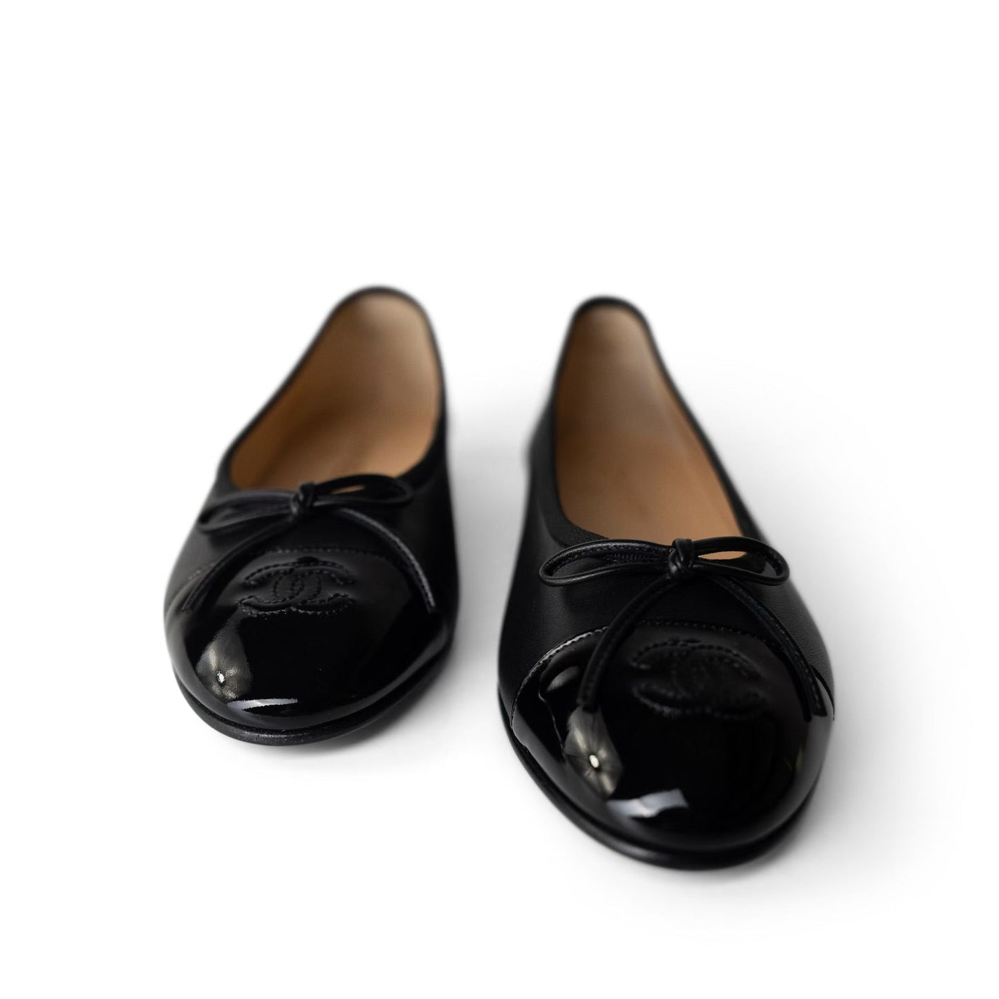 10B Black Lambskin Patent Cap Toe CC Ballerina Flats Size 40
