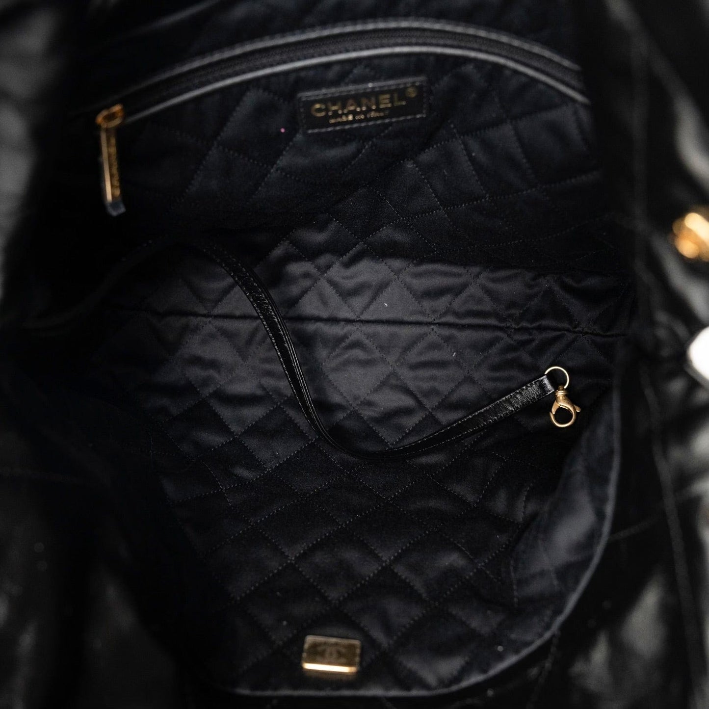 23A Black Calfskin Quilted 22 Hobo Bag Small Aged Gold Hardware