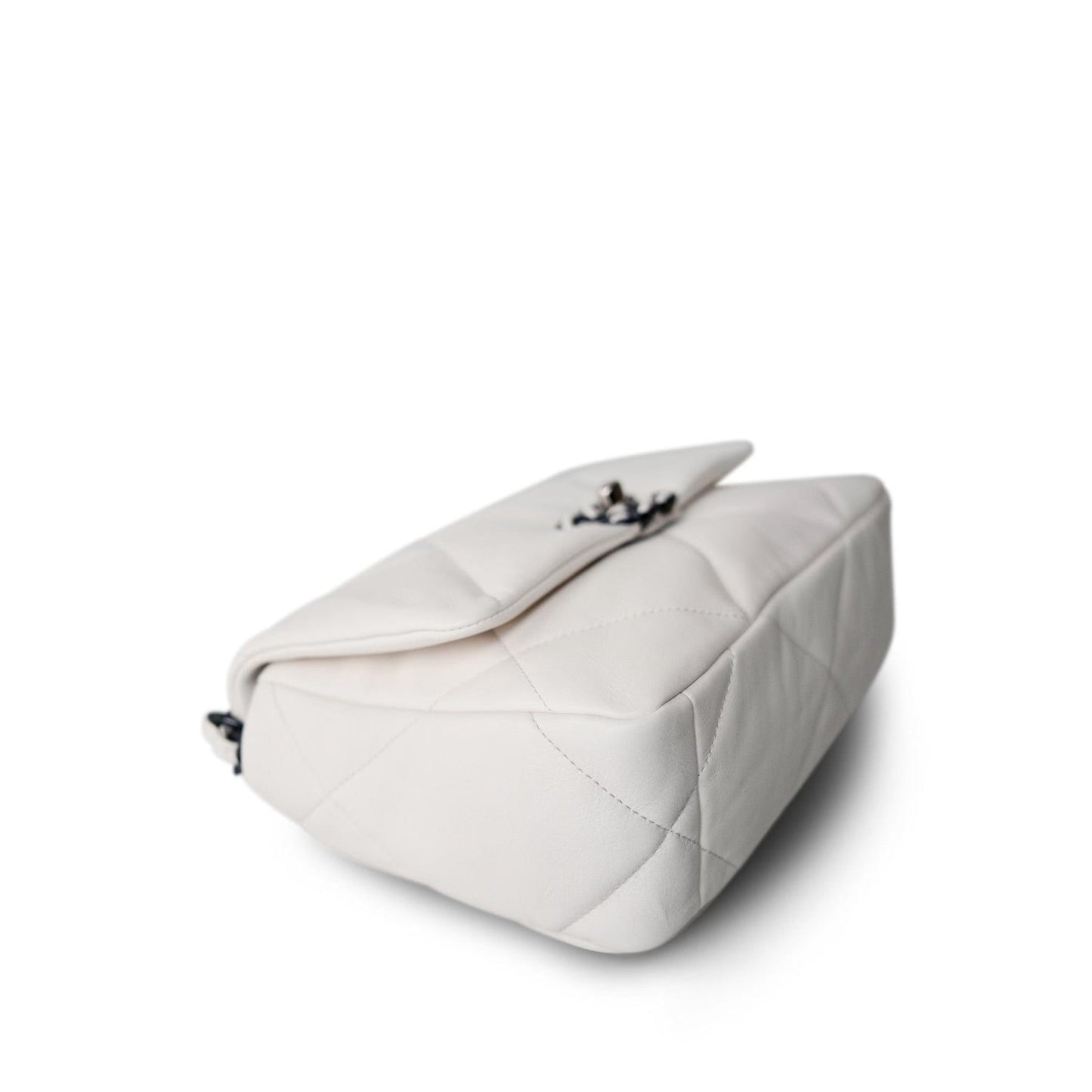 21K White Lambskin Quilted 19 Flap Small Black Hardware