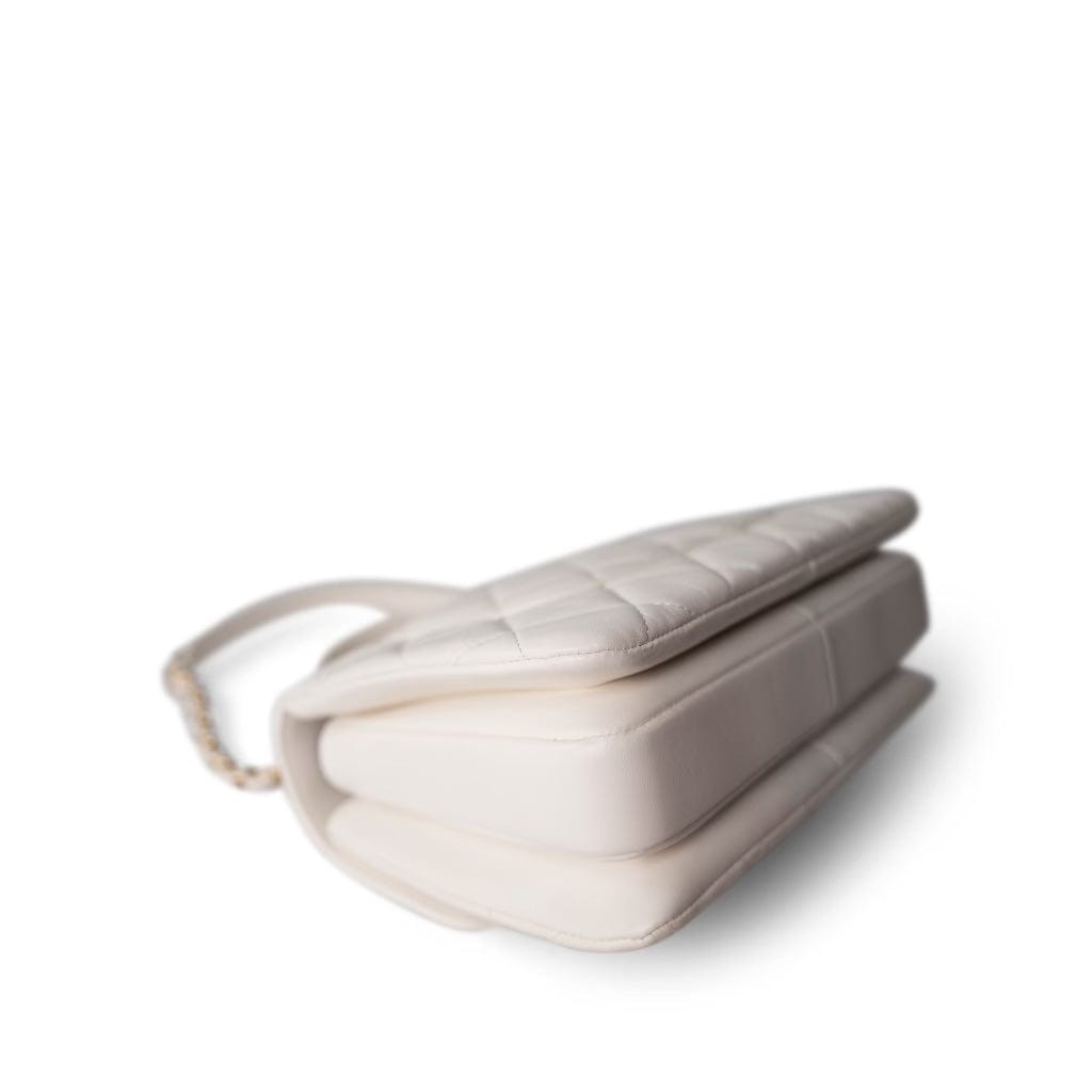 22S White Lambskin Quilted Trendy CC Small LGHW