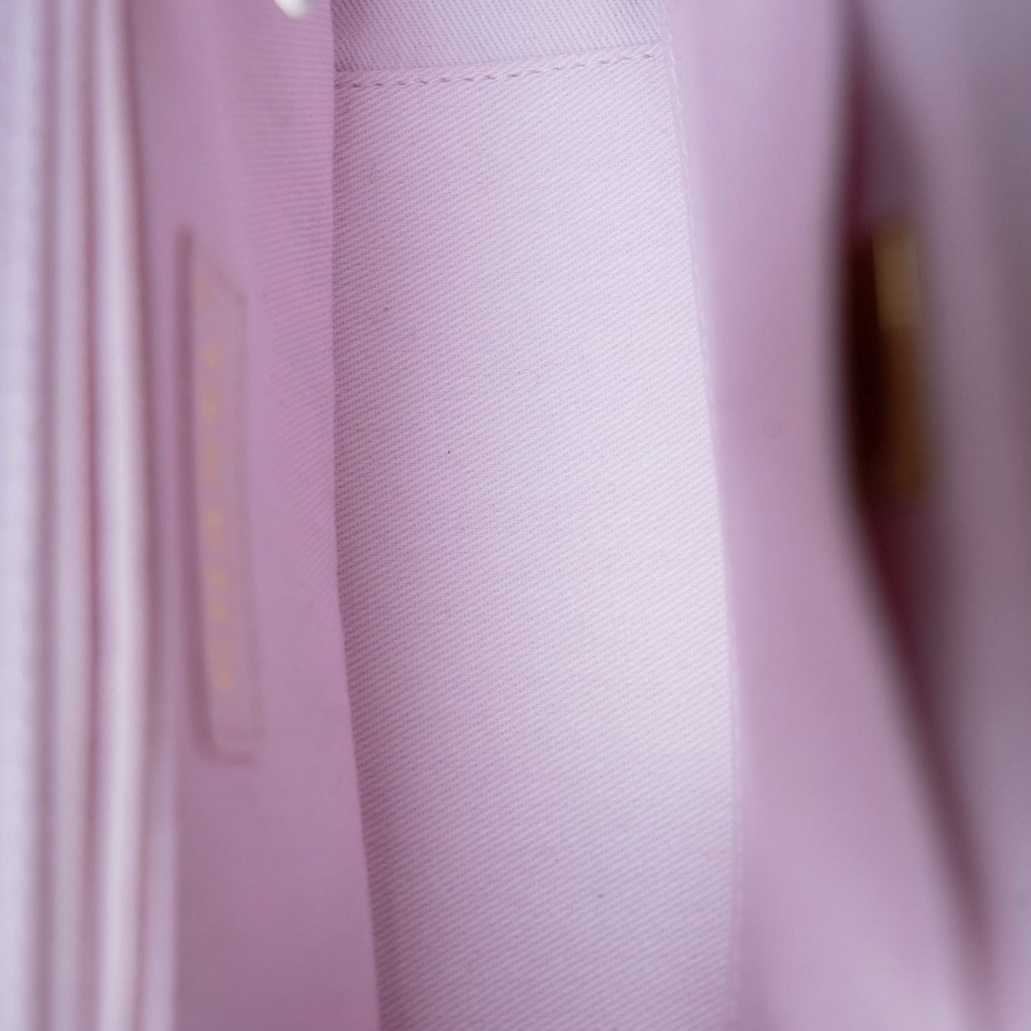 22P Light Pink Caviar Quilted Business Affinity Small Flap Light Gold Hardware