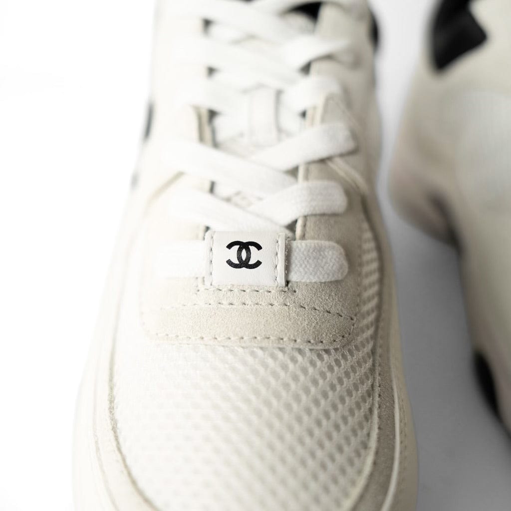 22C Black/White Sneakers Size 40 / 9 US