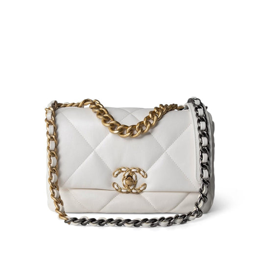 21P White Lambskin Quilted 19 Flap Small Mixed Hardware