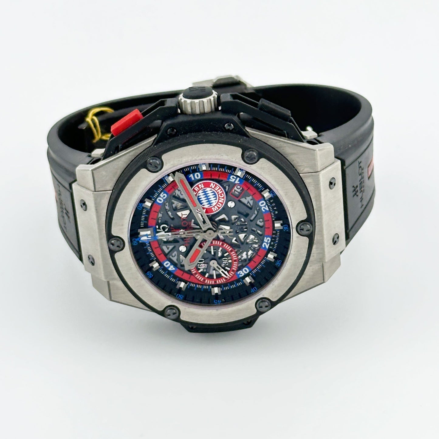 Hublot Big Bang King Power Bayern Munich Limited Edition 716.NX.1129.RX.BYM12