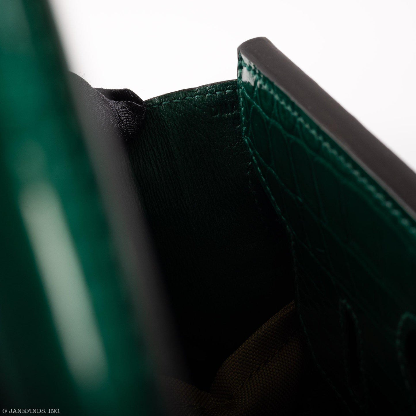 Hermes Birkin 30 Vert Emerald Niloticus Crocodile Gold Hardware - 2019, D