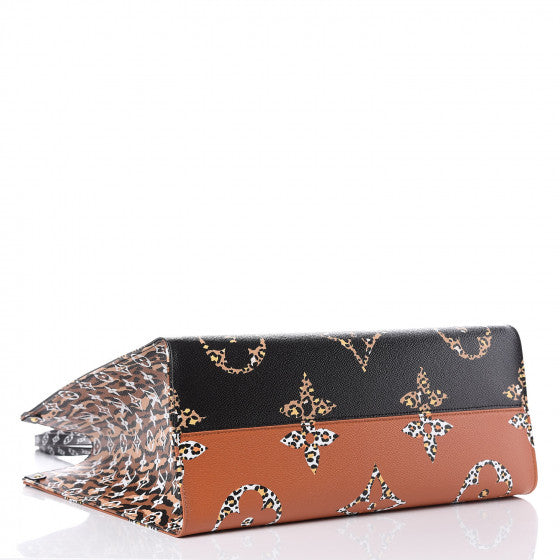 Louis Vuitton Monogram Giant Jungle Onthego M44674