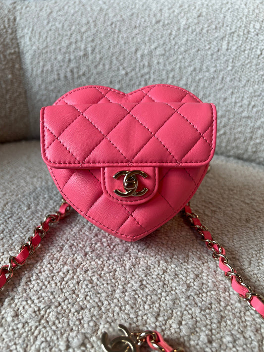 22S CC In Love Heart Zipped Pink Lambskin Quilted Belt Bag LGHW