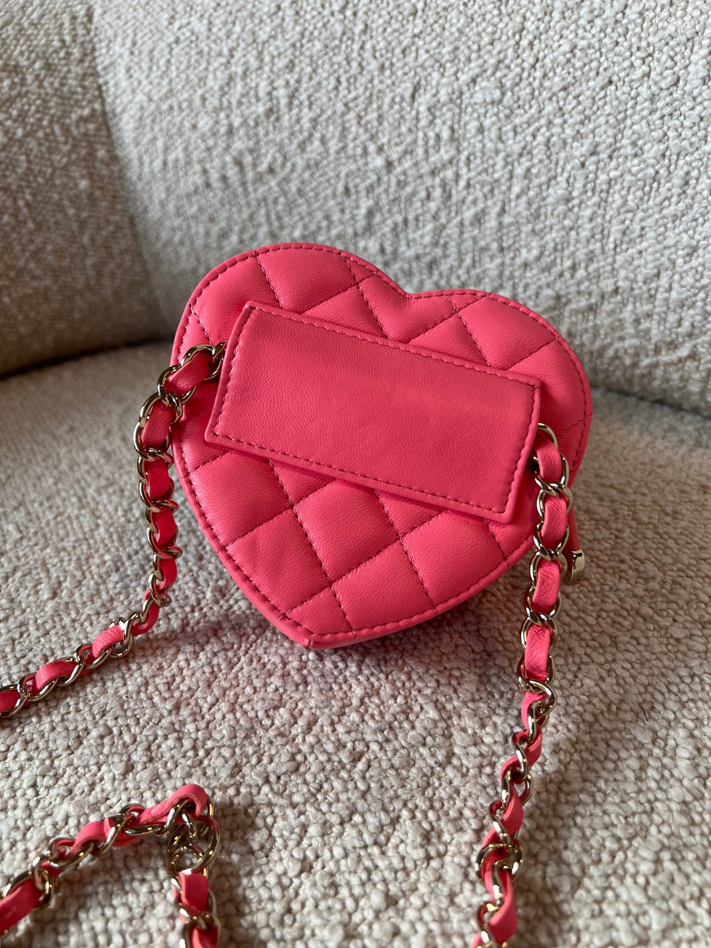 22S CC In Love Heart Zipped Pink Lambskin Quilted Belt Bag LGHW