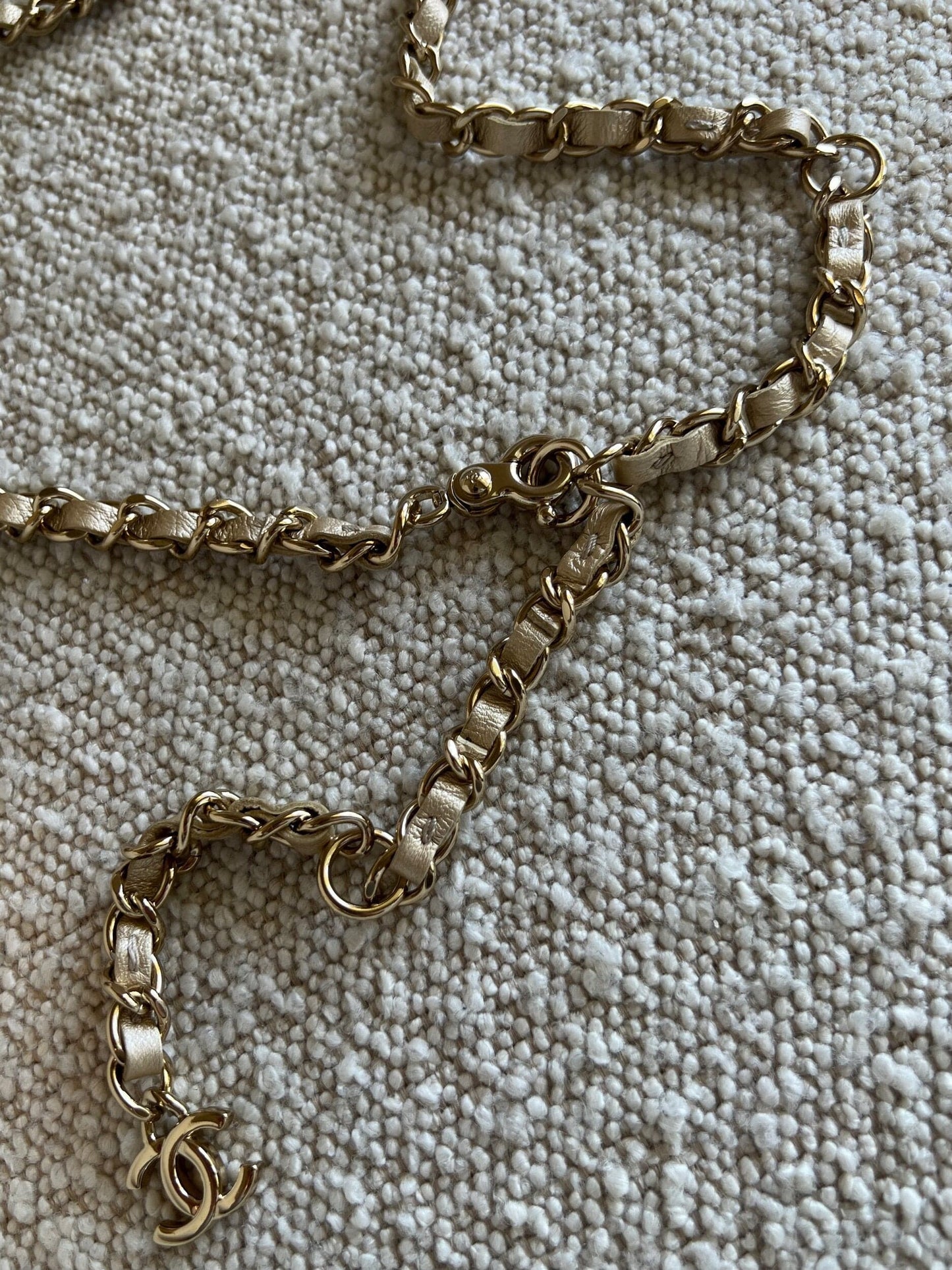 22S CC In Love Metallic Gold Lambskin Heart Zipped Belt Bag LGHW