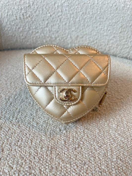 22S CC In Love Metallic Gold Lambskin Heart Zipped Belt Bag LGHW