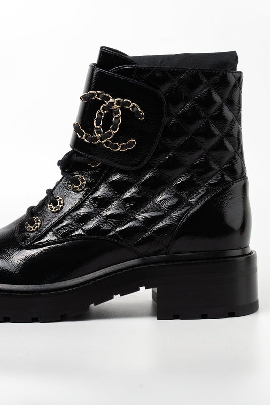 Shinny Calfskin Quilted Lace up Combat Boots