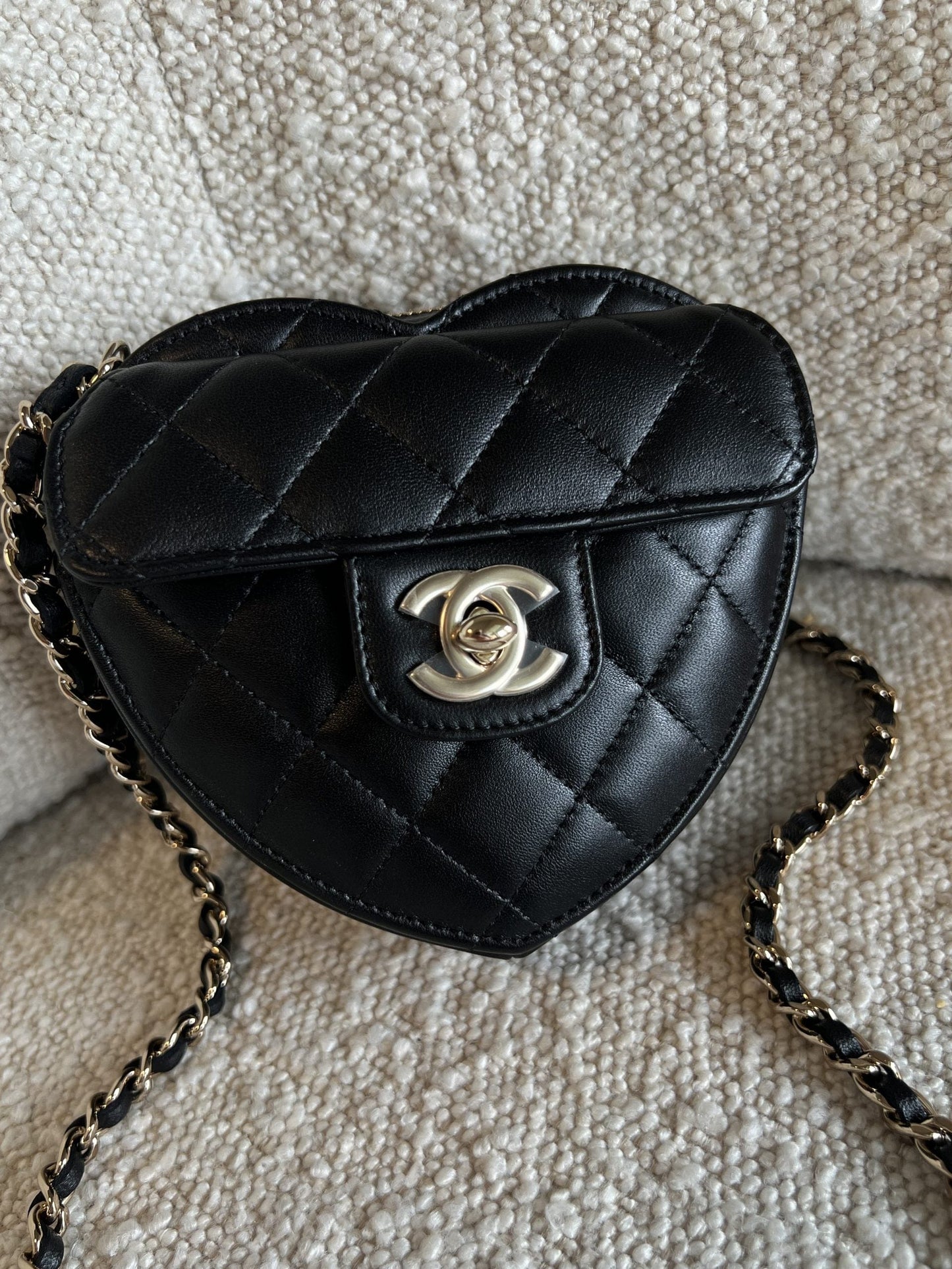 22S CC In Love Black Lambskin Quilted Small (Clutch on Chain) Heart Bag LGHW