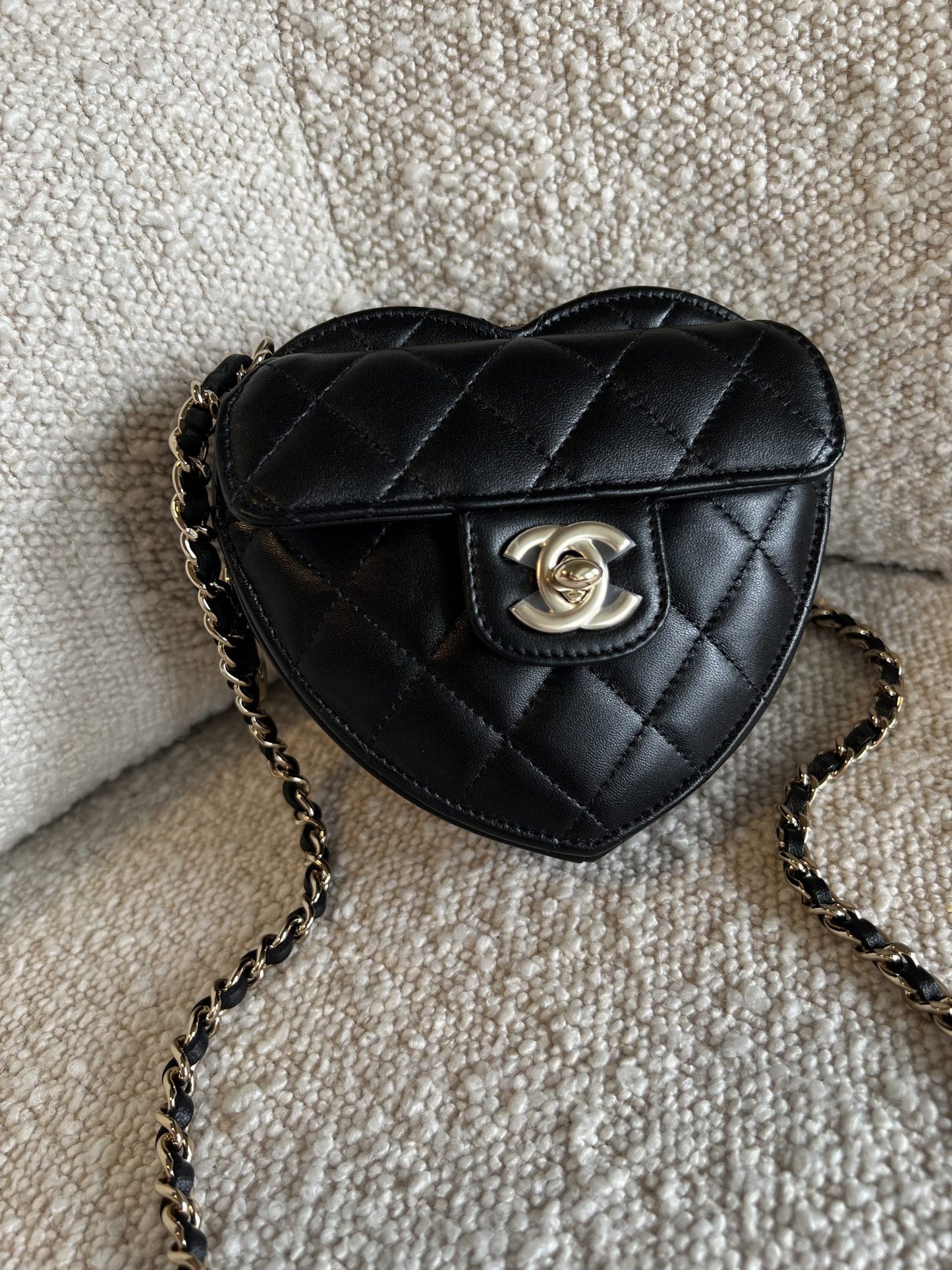 22S CC In Love Black Lambskin Quilted Small (Clutch on Chain) Heart Bag LGHW