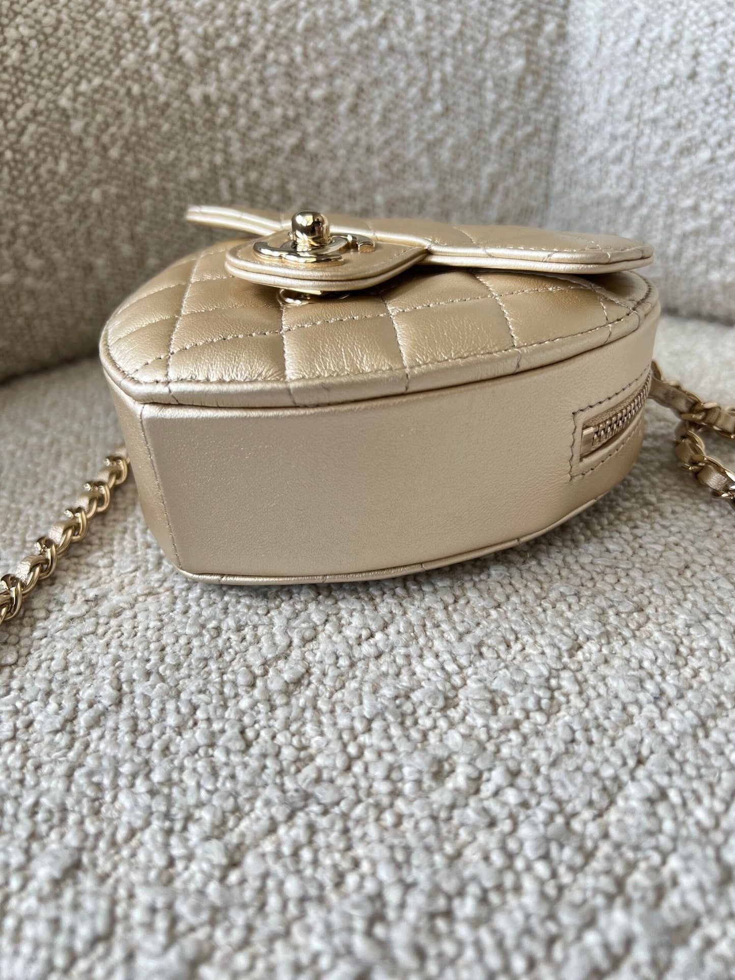 22S CC In Love Metallic Gold Lambskin Quilted Small (Clutch on Chain) Heart Bag LGHW
