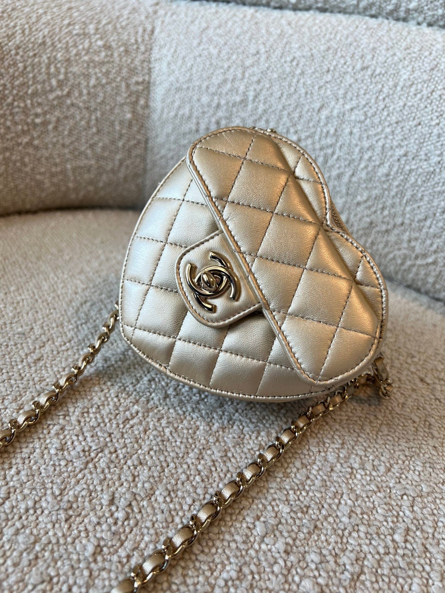 22S CC In Love Metallic Gold Lambskin Quilted Small (Clutch on Chain) Heart Bag LGHW