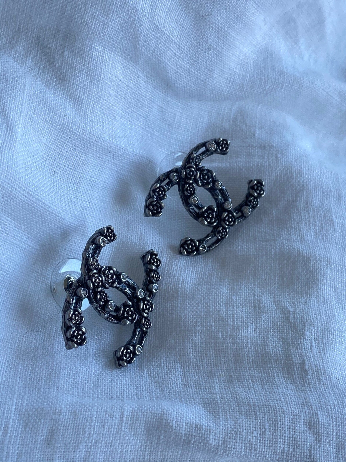 Chanel 22C Earrings Metal Ruthenium Crystal