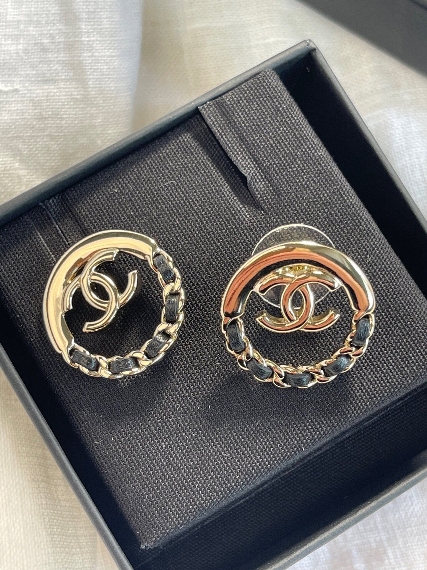 CHANEL 22P Light Gold & Black CC Logo Circle Earrings