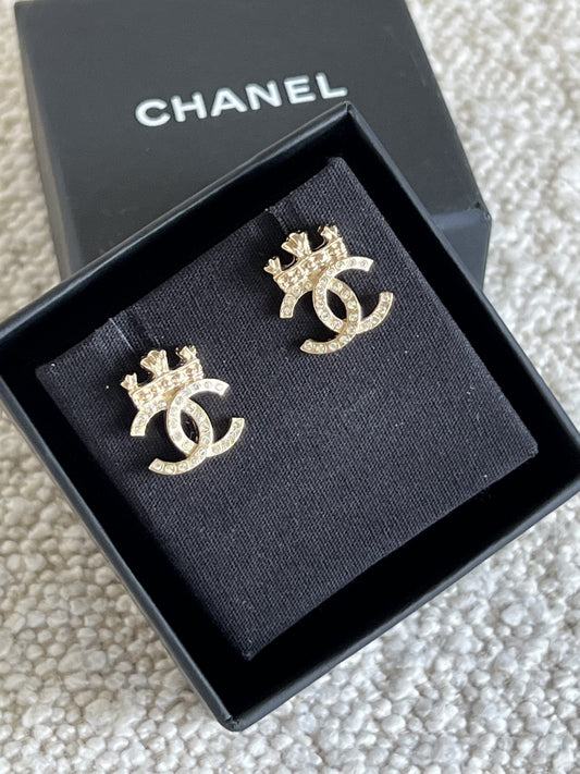 Chanel CC Crown Light Gold Earring