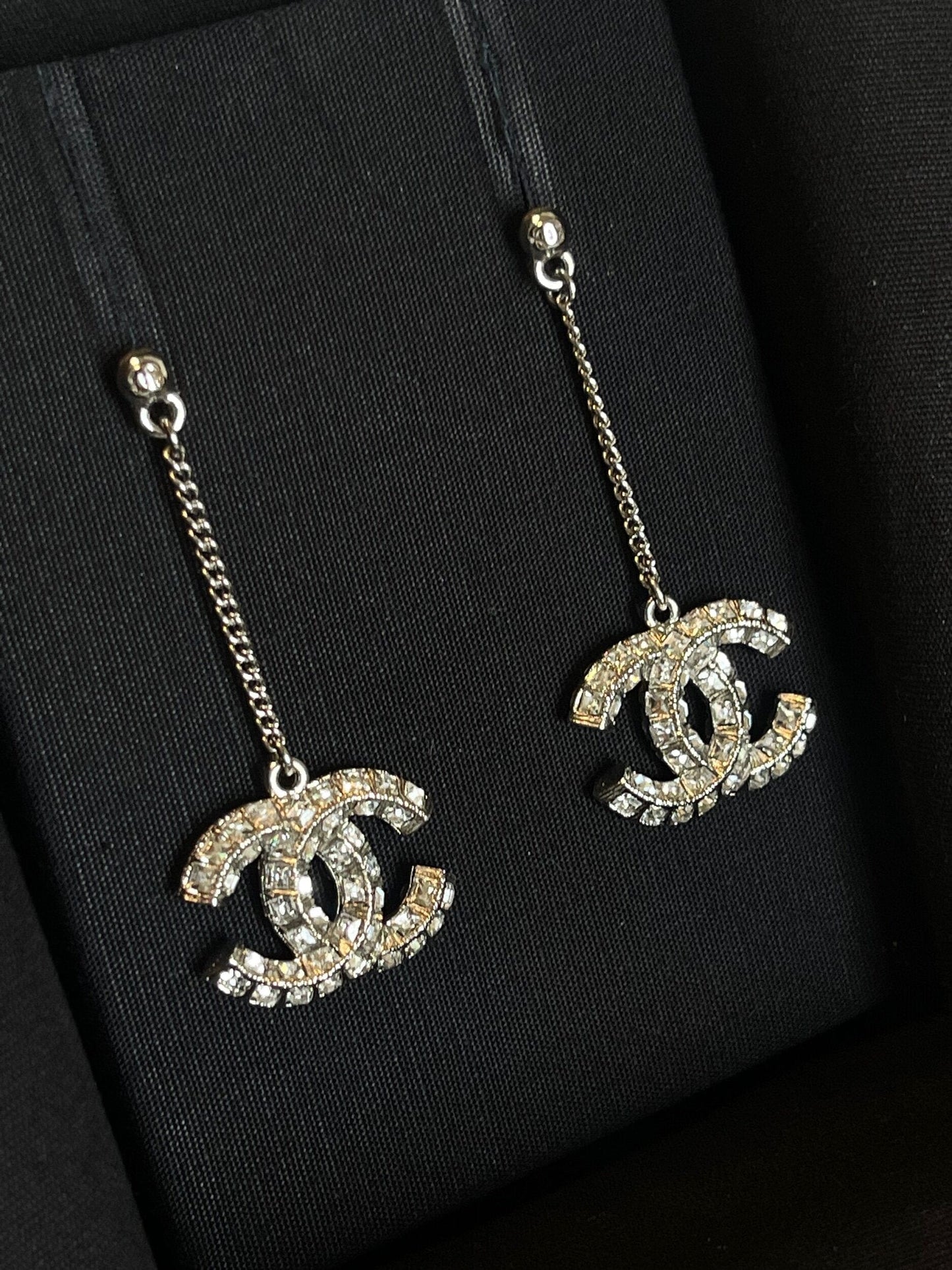 Chanel CC Earring Silver & Crystal