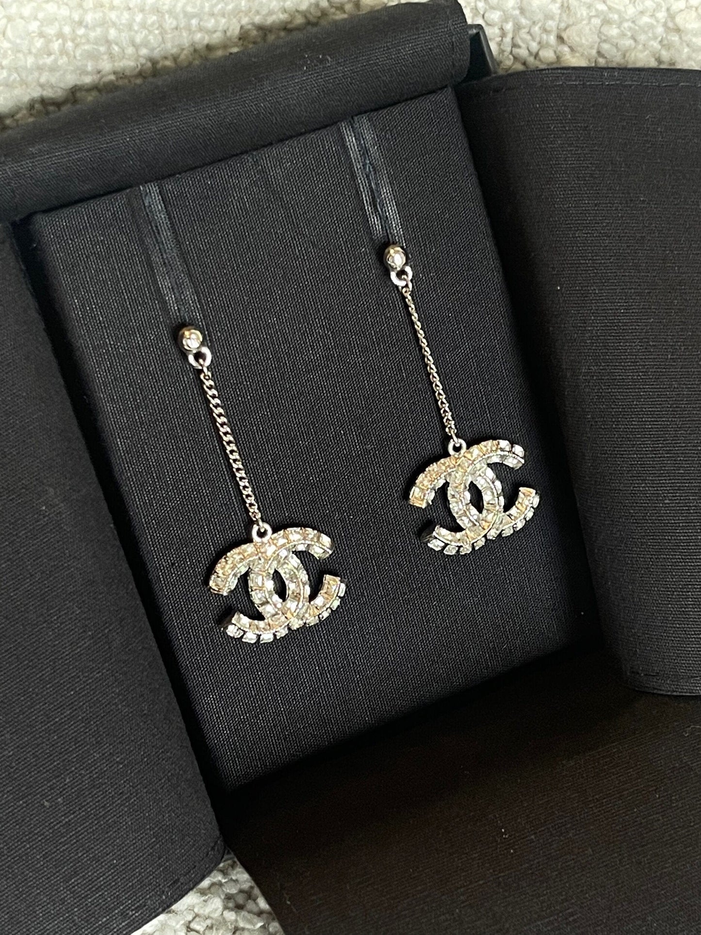 Chanel CC Earring Silver & Crystal