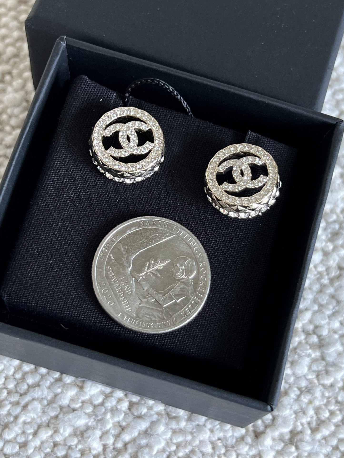 Chanel Interlock CC Ligh Gold