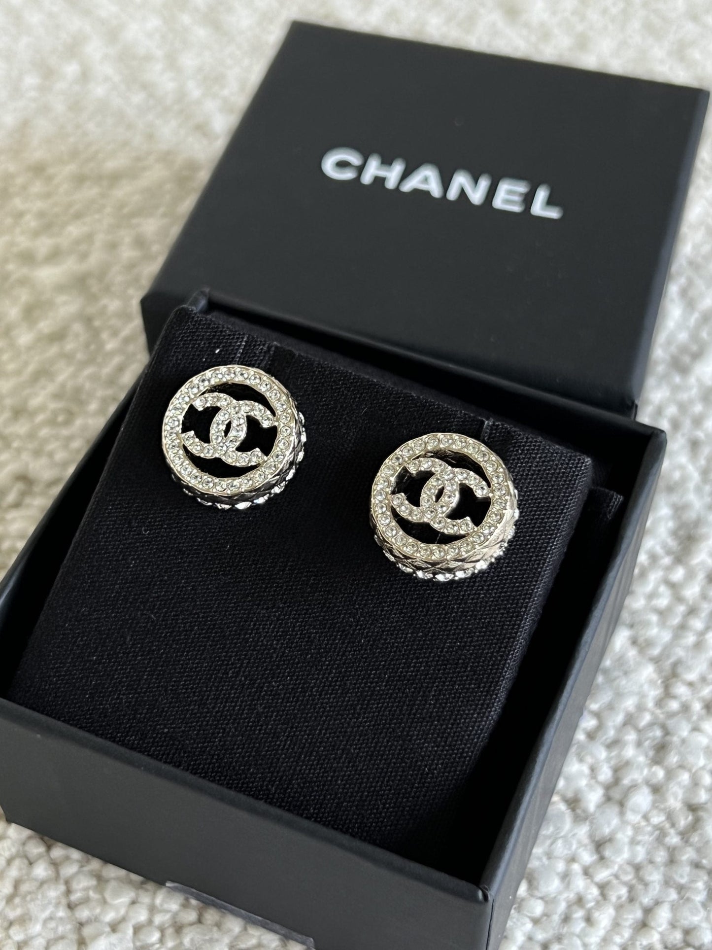 Chanel Interlock CC Ligh Gold