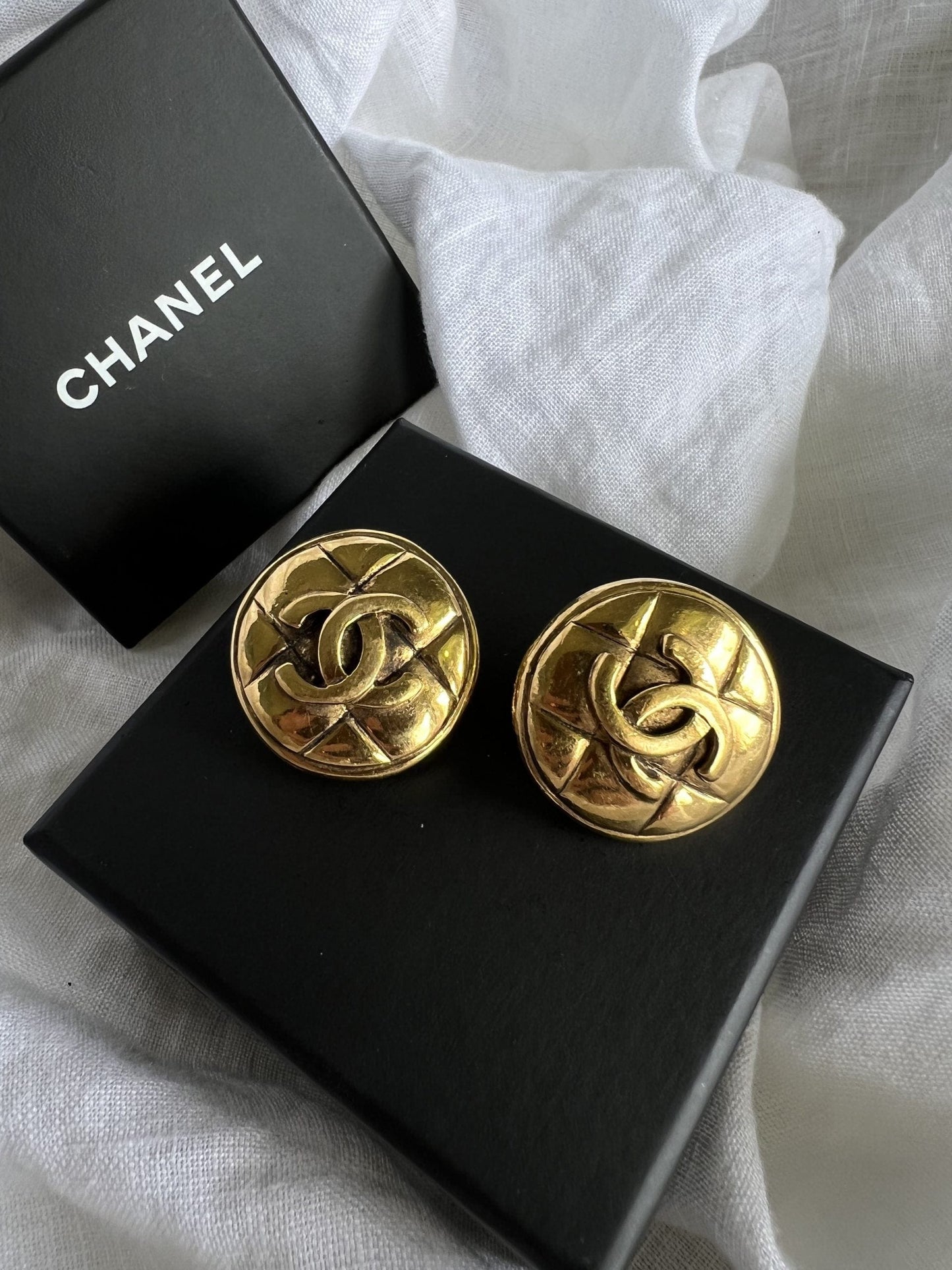 Chanel Vintage CC Quilted Clip On Gold Tone Earrings
