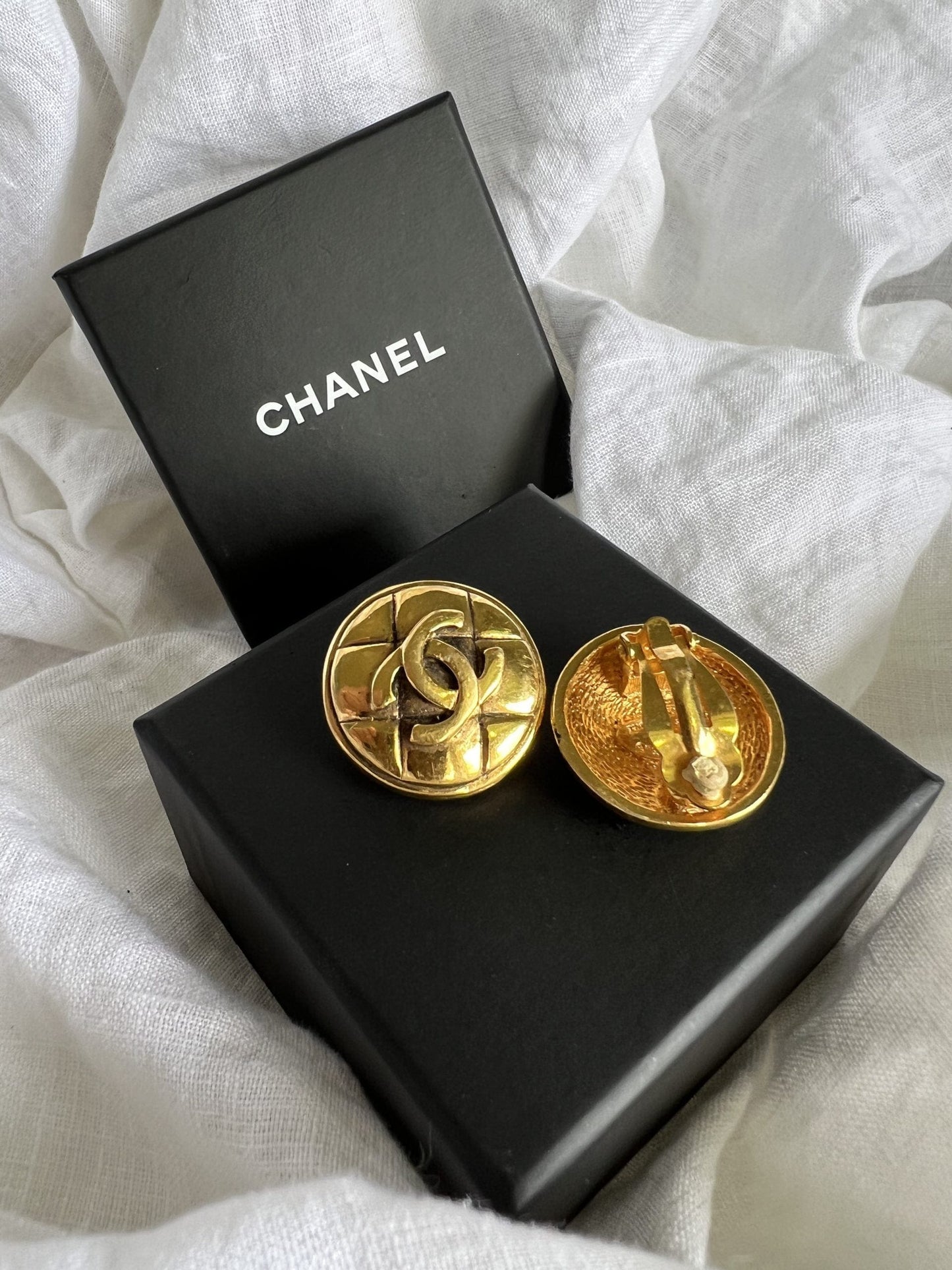 Chanel Vintage CC Quilted Clip On Gold Tone Earrings