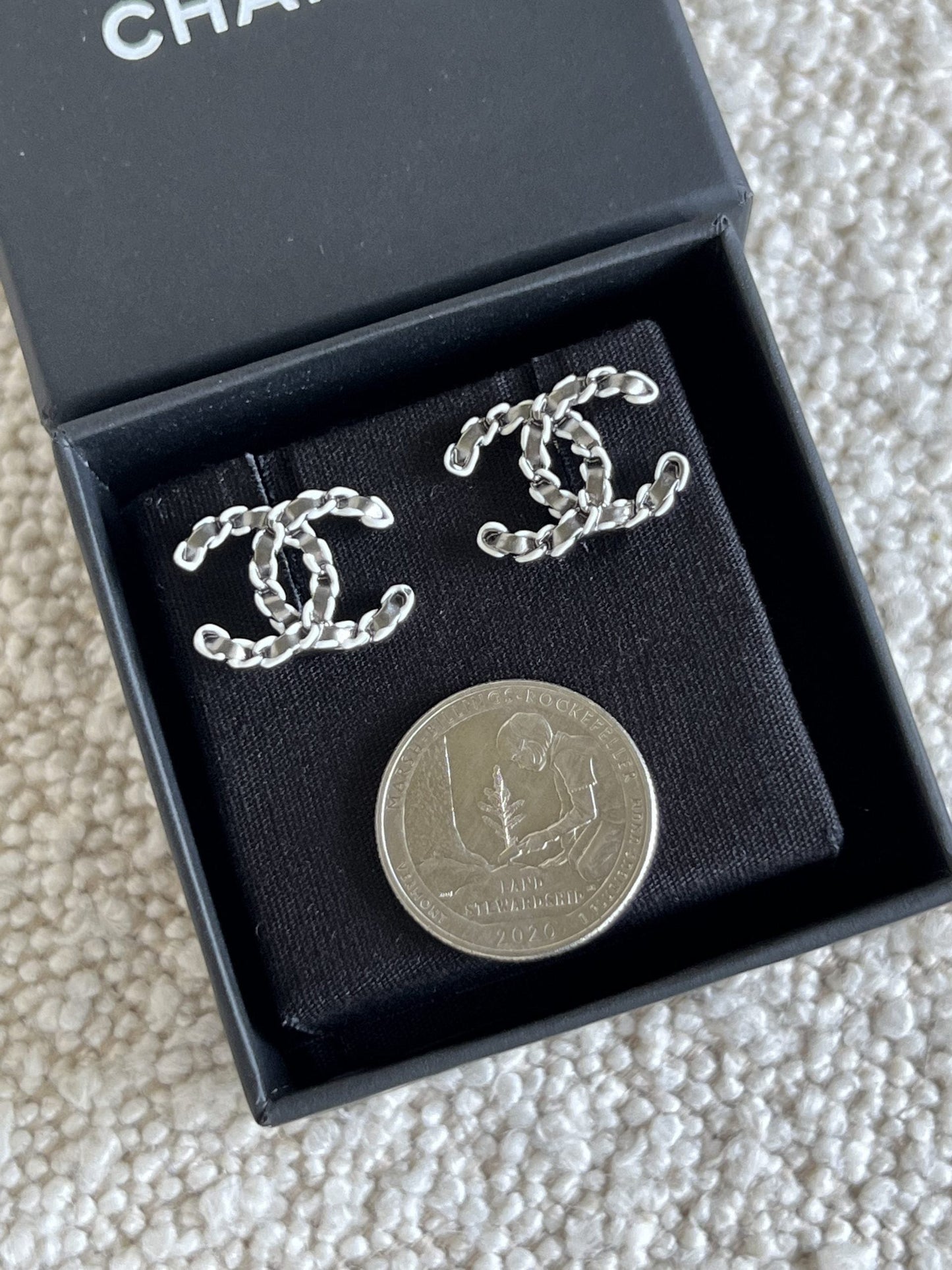 Classic CC Ruthenium Earring